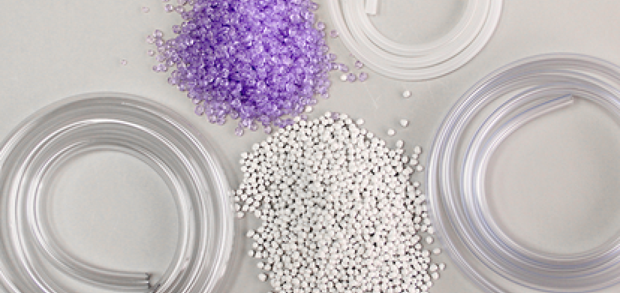 Bitte stellen Sie den englischen Kontexttext „raw-materials-thermoplastic“ bereit, damit ich ihn ins Deutsche übersetzen kann.