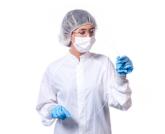 BioSil-1450-Schlauch wird hochgehalten